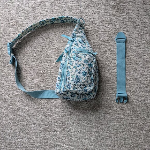 Vera Bradley Sling - Picture 1 of 4